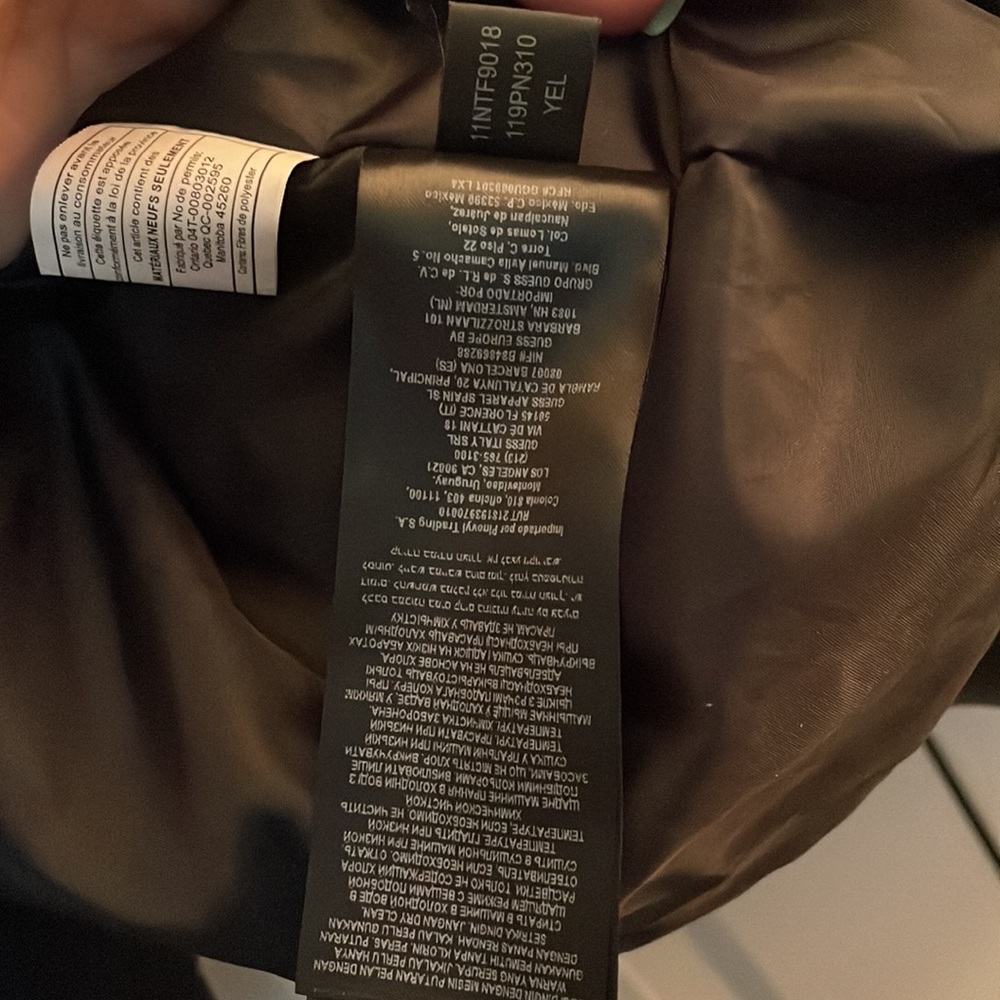 Guess Puffer Jacket - image 6